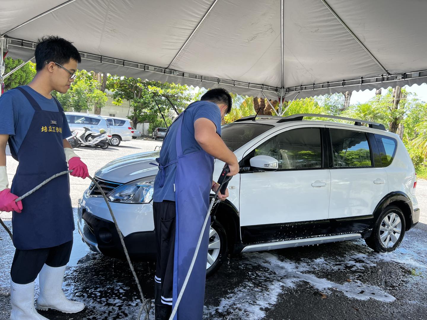 培立工作坊洗車作業